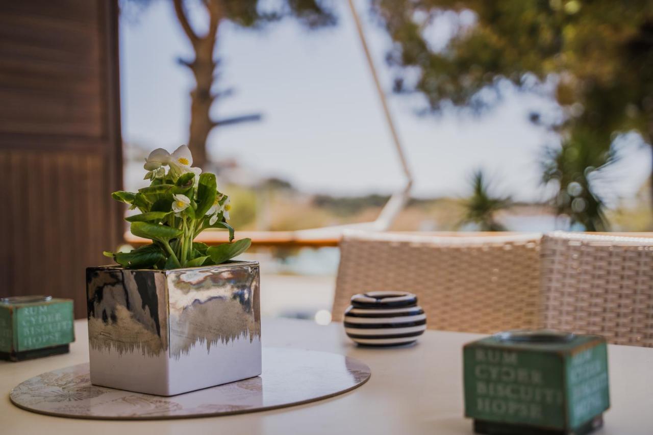 Green Apartment Ground Floor Feel Like Home Properties Saronida Eksteriør bilde