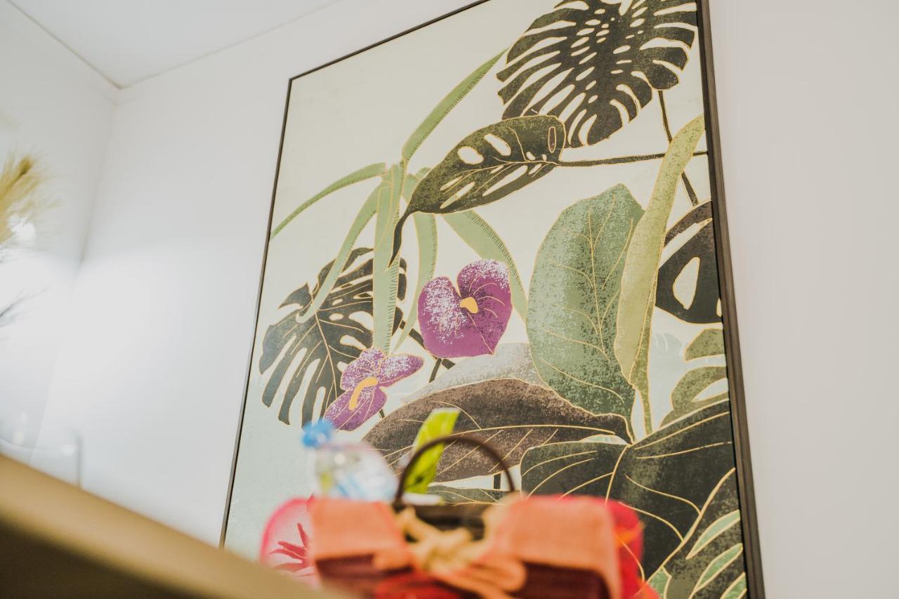 Green Apartment Ground Floor Feel Like Home Properties Saronida Eksteriør bilde