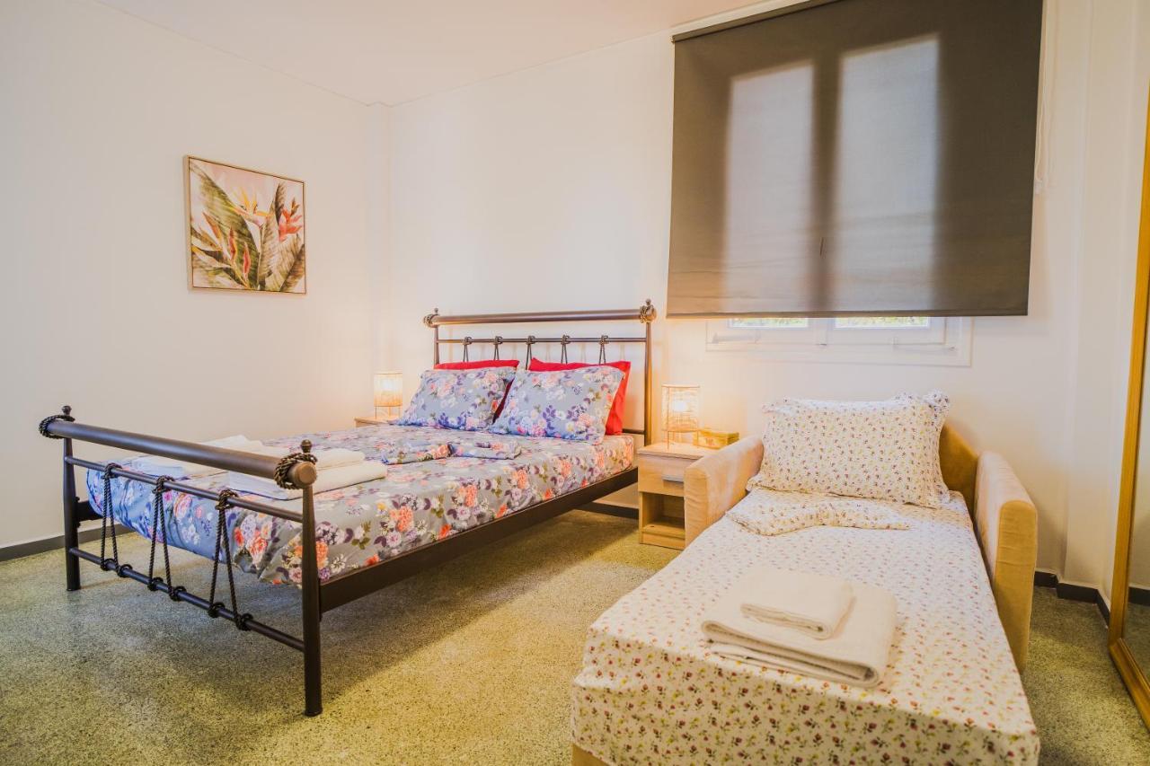 Green Apartment Ground Floor Feel Like Home Properties Saronida Eksteriør bilde