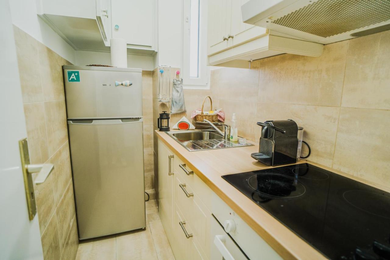 Green Apartment Ground Floor Feel Like Home Properties Saronida Eksteriør bilde
